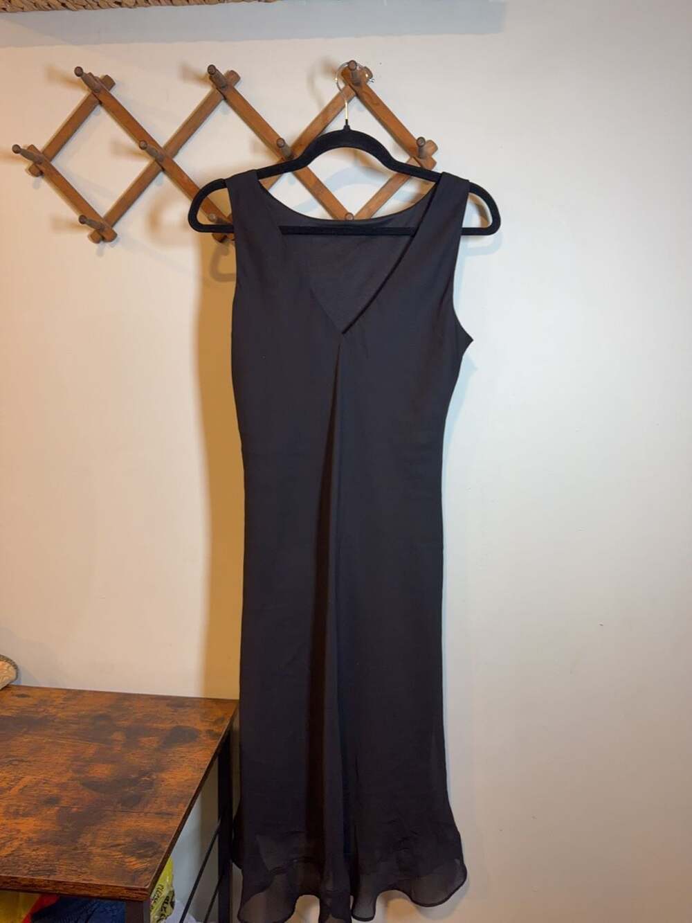 B. Moss Business Collection Black Sleeveless Midi Dress Size 10